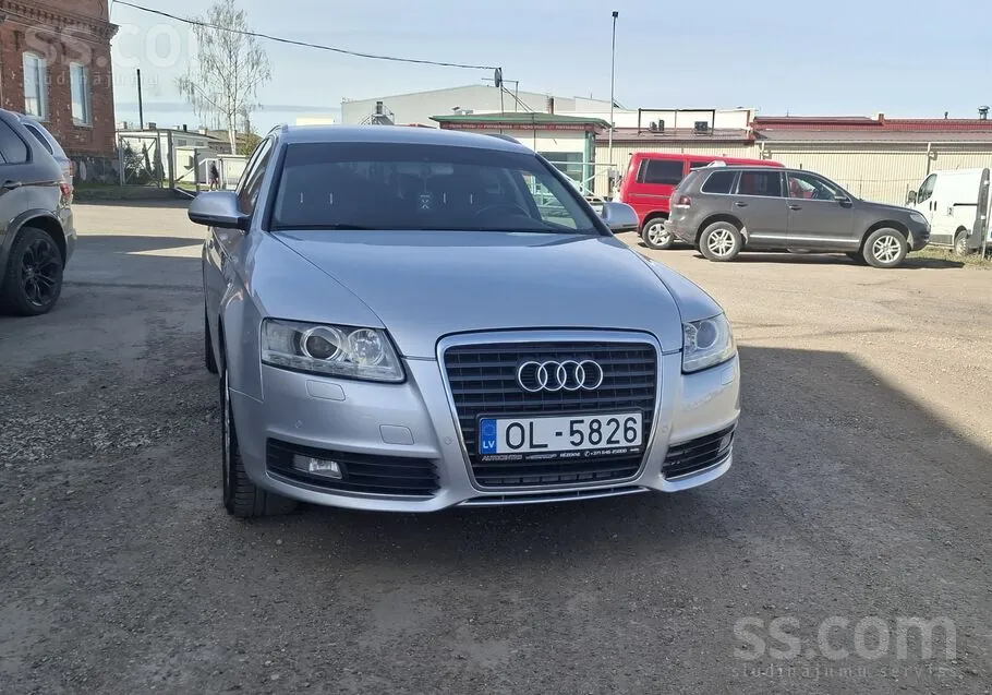 Audi A6 2010 photo 2