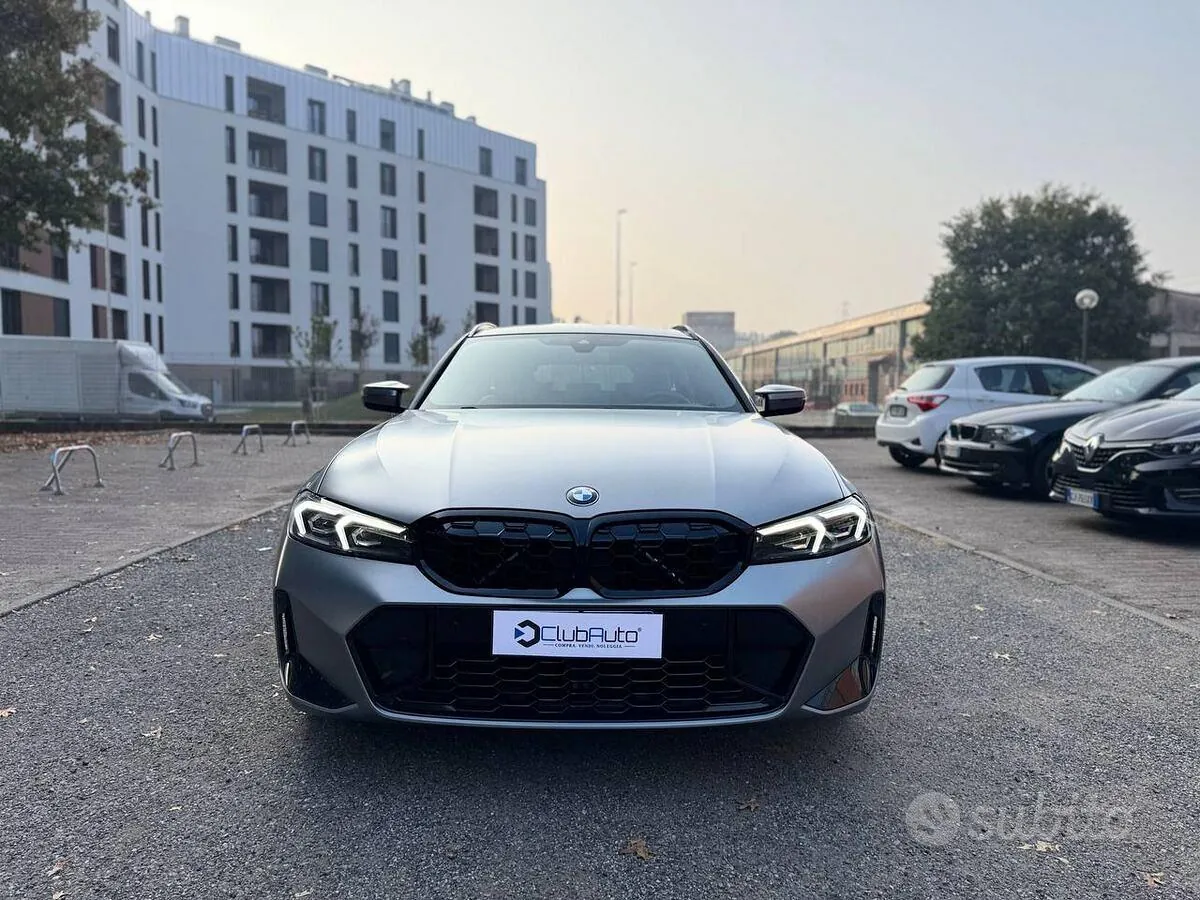 BMW 3 Series 2023 photo 2