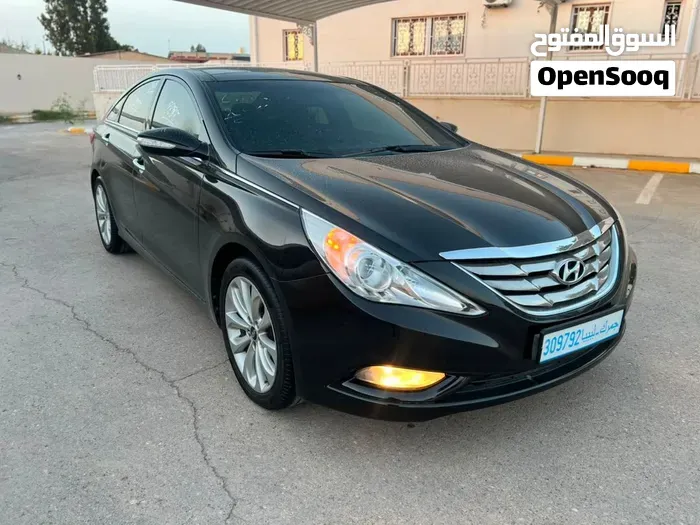 Hyundai Sonata 2012 photo 2