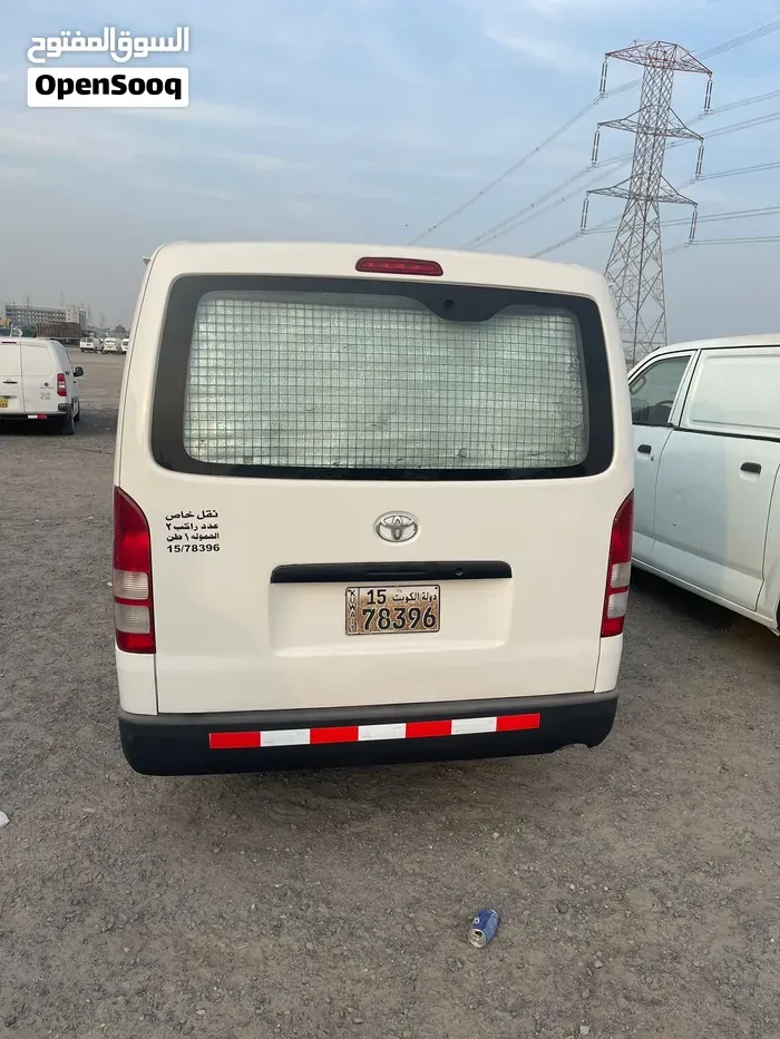 Toyota Hiace 2015 photo 3