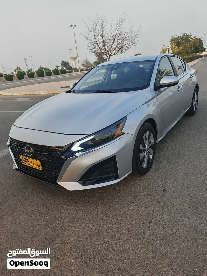 Nissan Altima 2023 photo 4