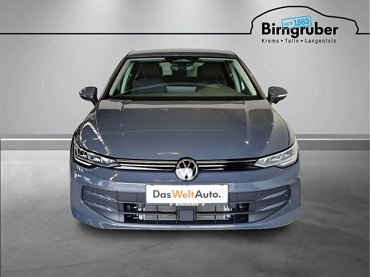 Volkswagen Golf 2026 photo 2