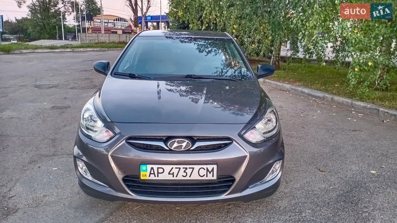 Hyundai Accent 2013 photo 2