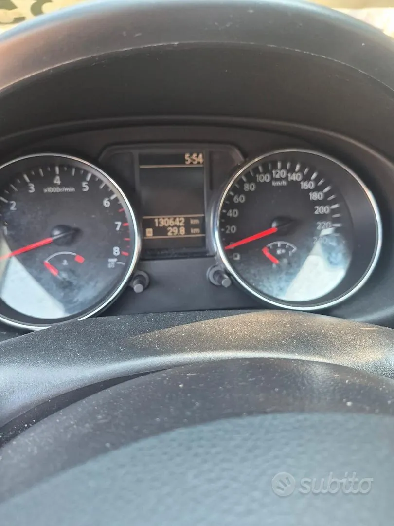 Nissan Qashqai 2013 photo 2
