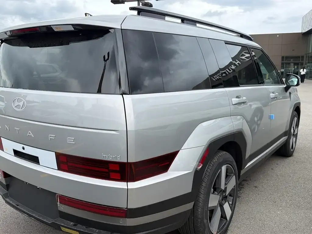 Hyundai Santa Fe 2026 photo 4