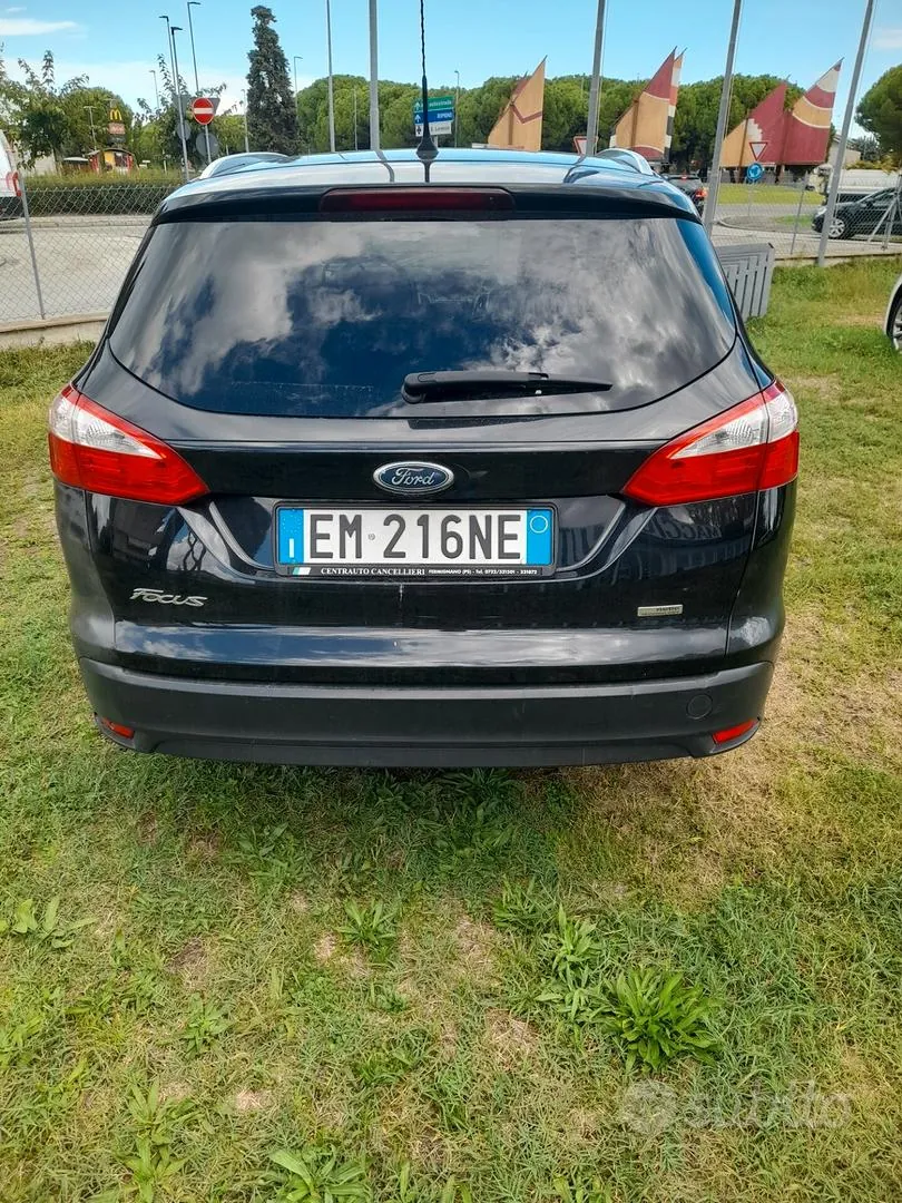 Ford Focus 2012 photo 3