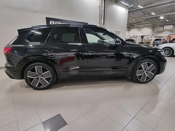 Volkswagen Touareg 2024 photo 3