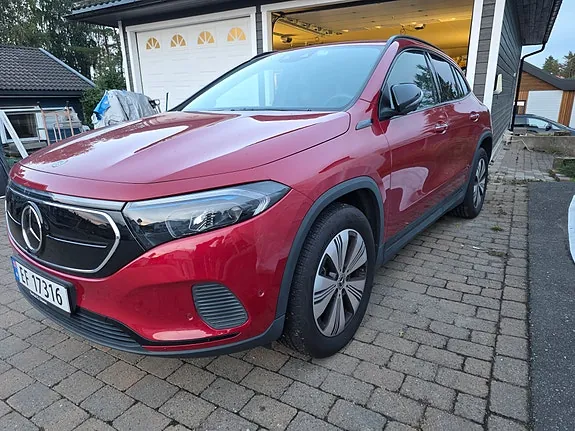 Mercedes-Benz Eqa300