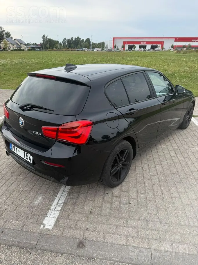 BMW 116 2016 photo 2