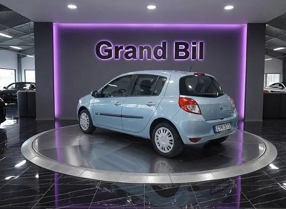 Renault Clio 2009 photo 4
