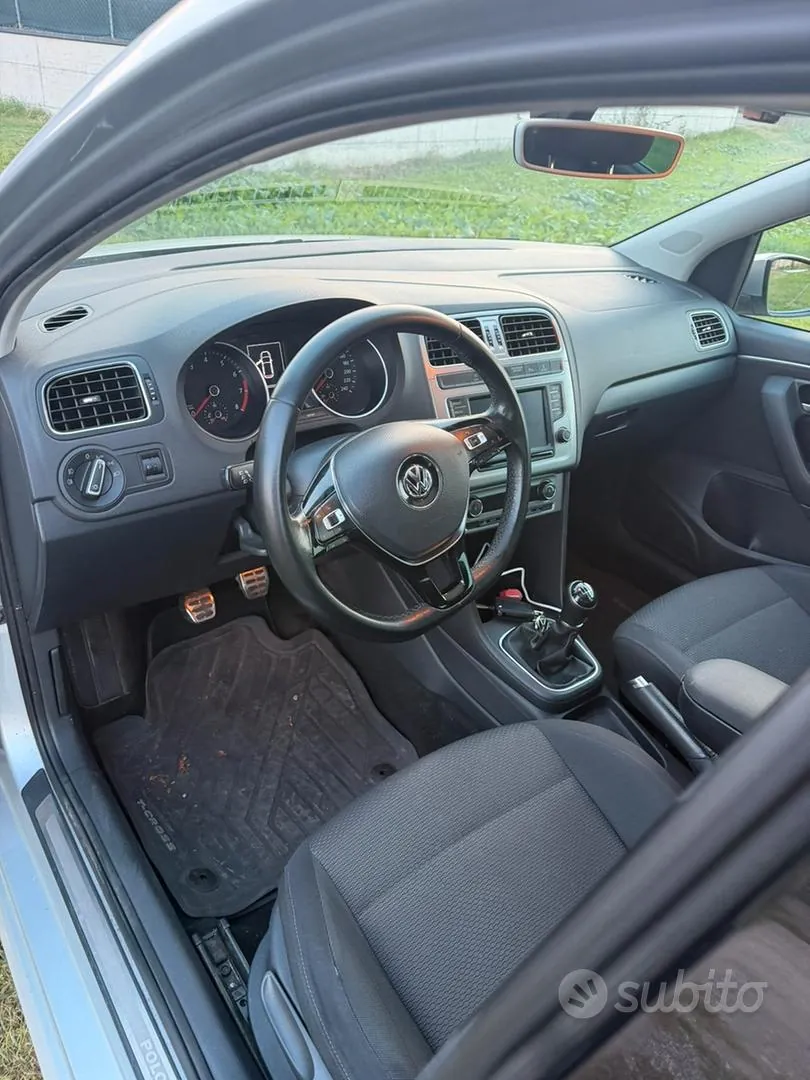 Volkswagen Polo 2016 photo 5