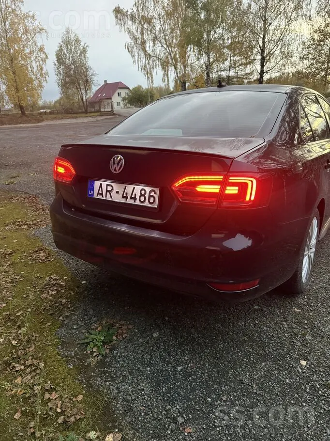 Volkswagen Jetta 2013 photo 5