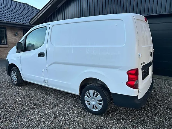 Nissan Nv200 2012 photo 2