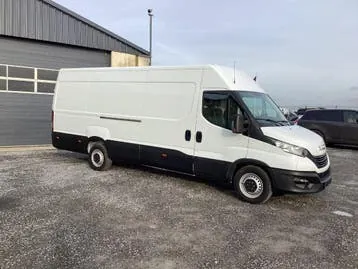 Iveco Daily 2022 photo 2