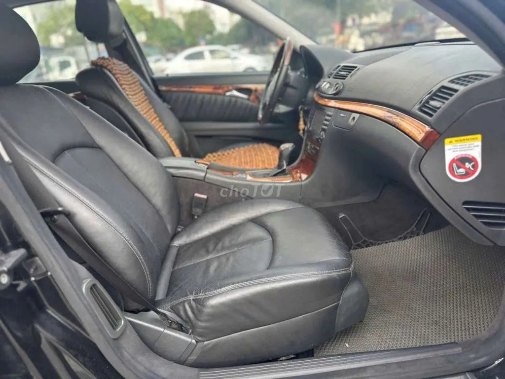 Mercedes-Benz E280 2005 photo 4