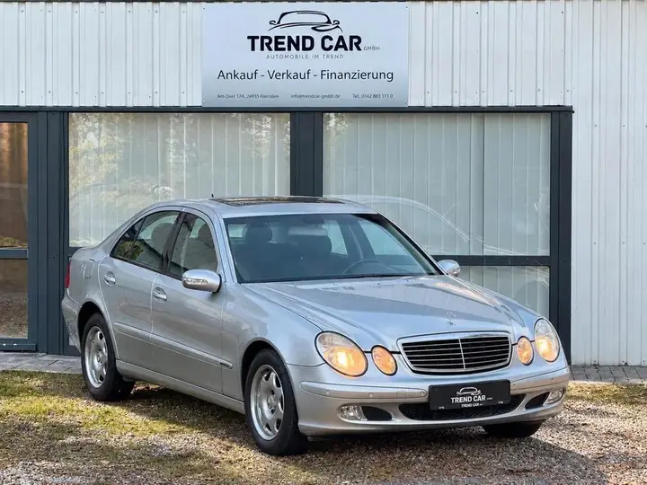 Mercedes-Benz E 200