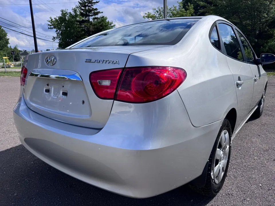 Hyundai Elantra 2010 photo 4