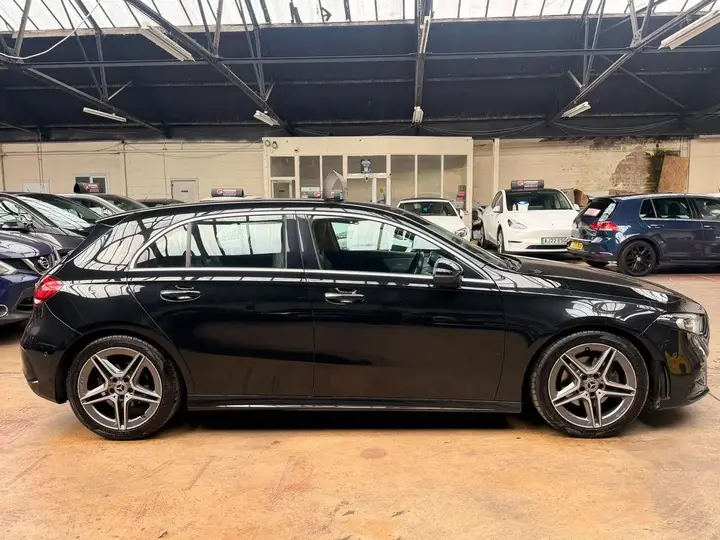 Mercedes-Benz A-Class 2018 photo 3