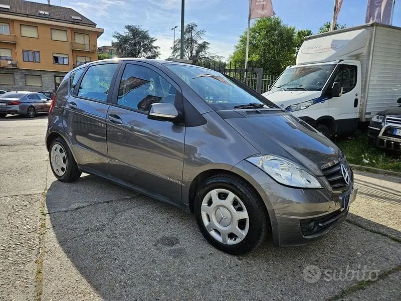 Mercedes-Benz A-Class 2010 photo 3