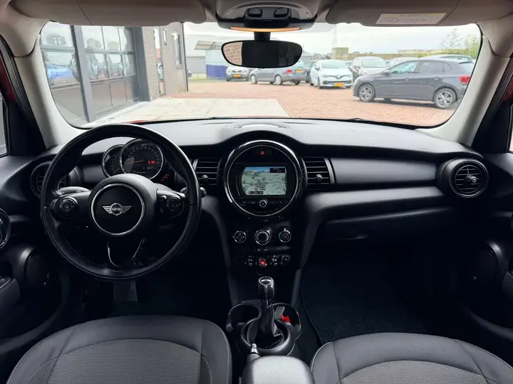 Mini One 2015 photo 3