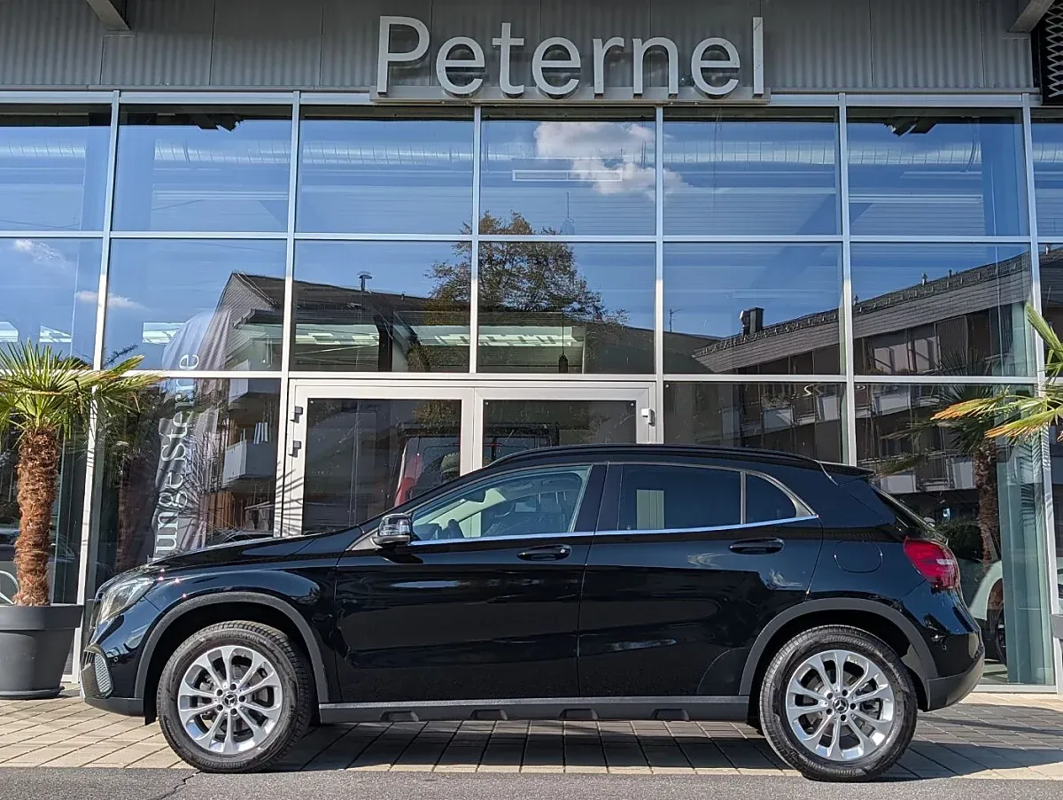 Mercedes-Benz Gla Class 2019 photo 3