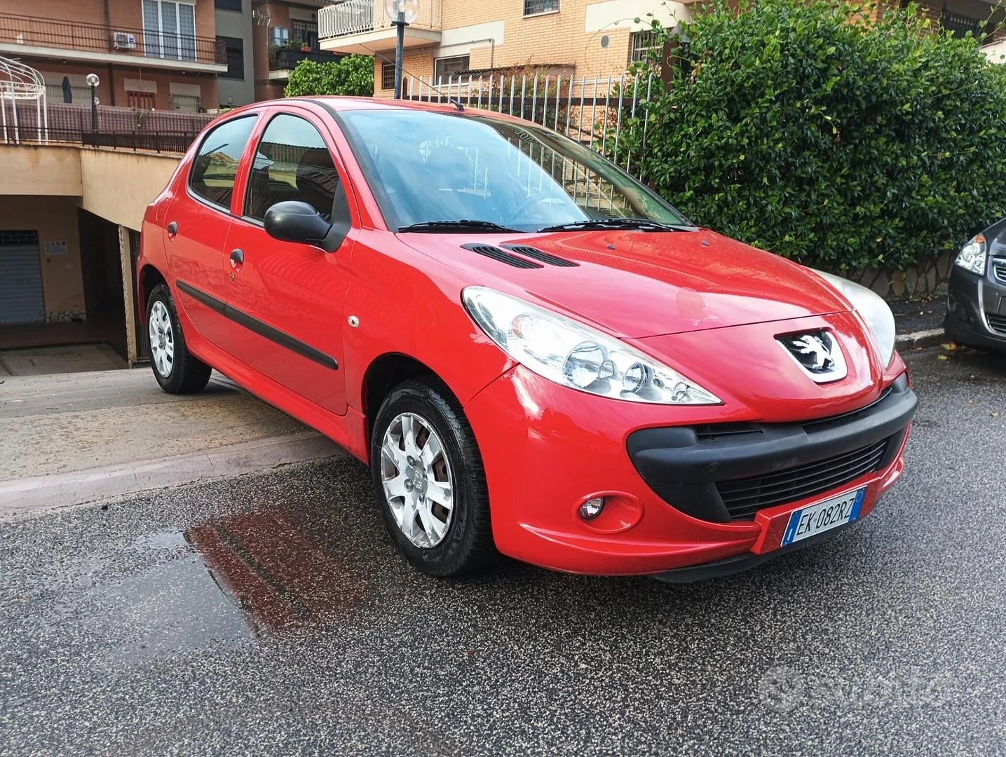 Peugeot 206 2012 photo 3