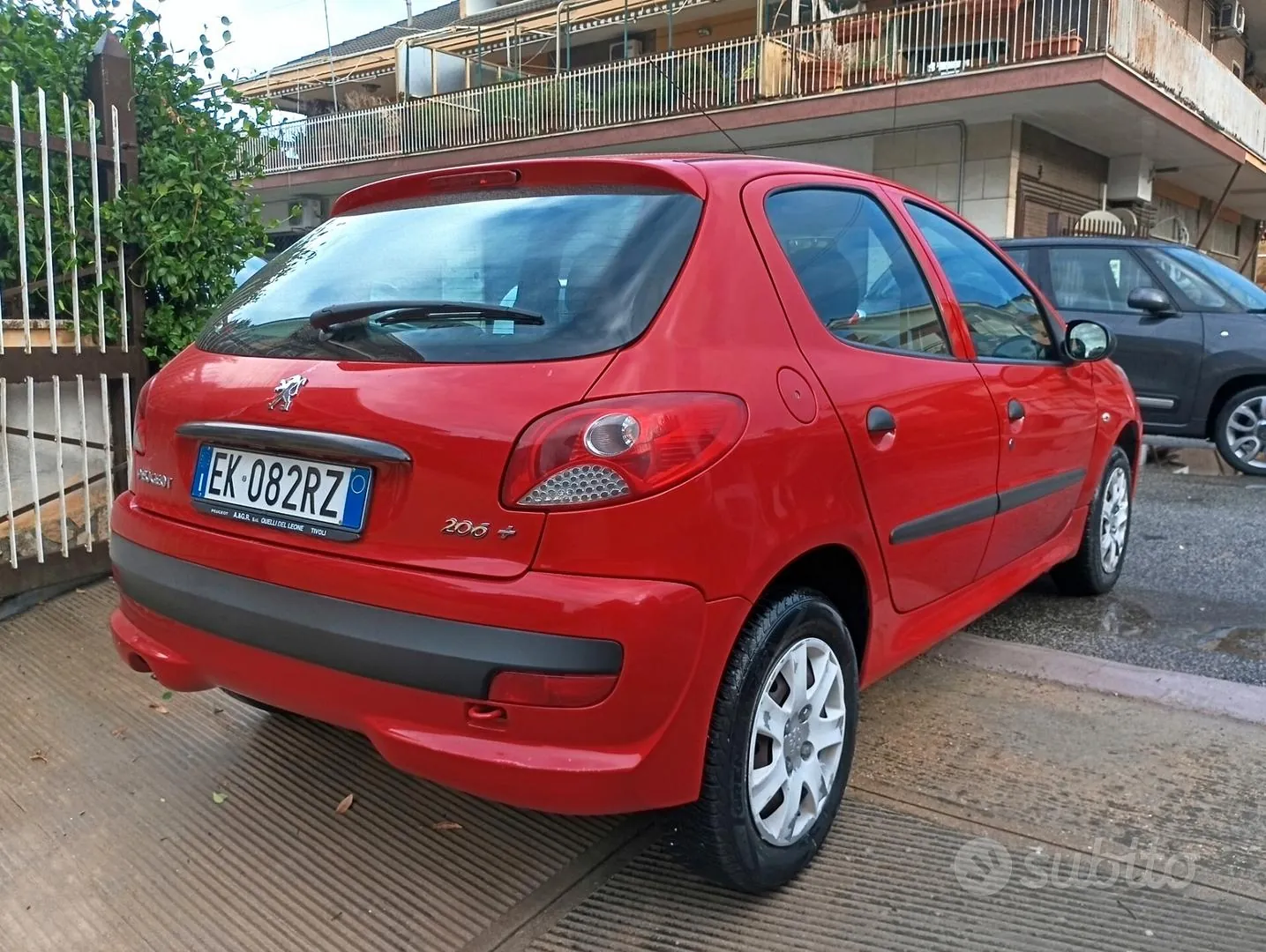Peugeot 206 2012 photo 5