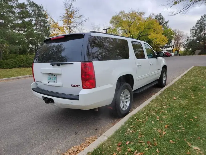 GMC Yukon Xl 2014 photo 3