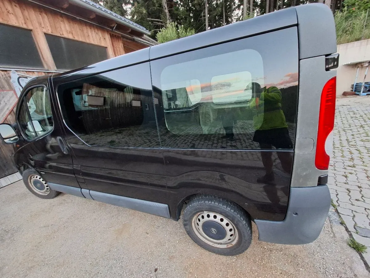 Opel Vivaro 2007 photo 3