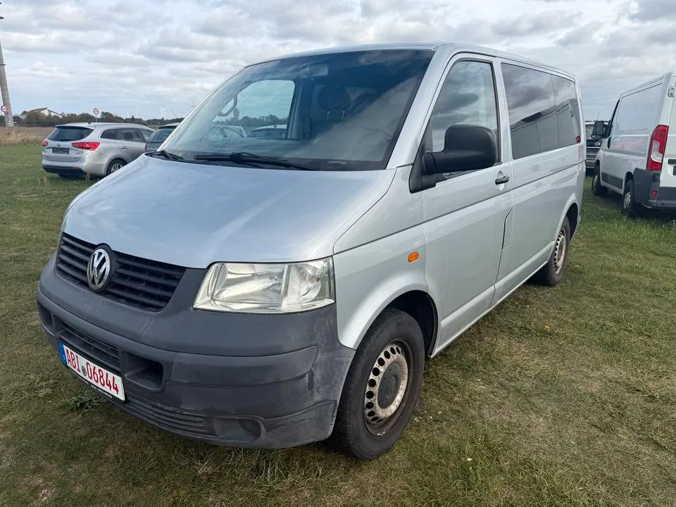 Volkswagen T5 Caravelle