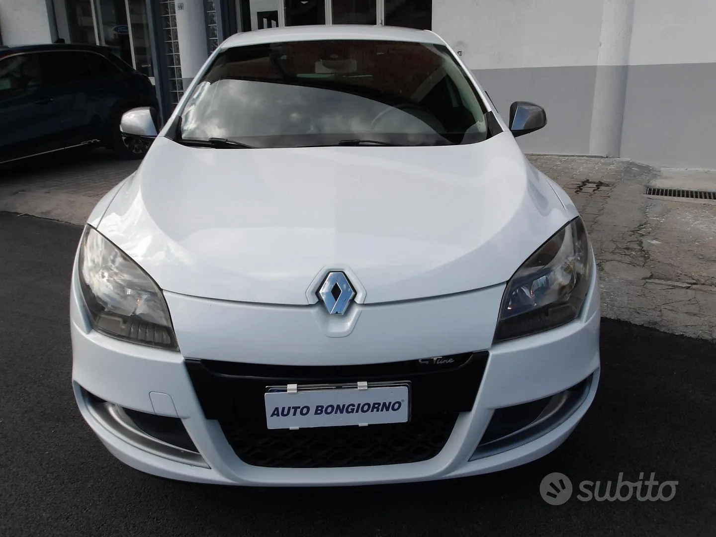 Renault Megane 2010 photo 2