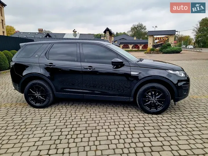 Land Rover Discovery Sport 2016 photo 5