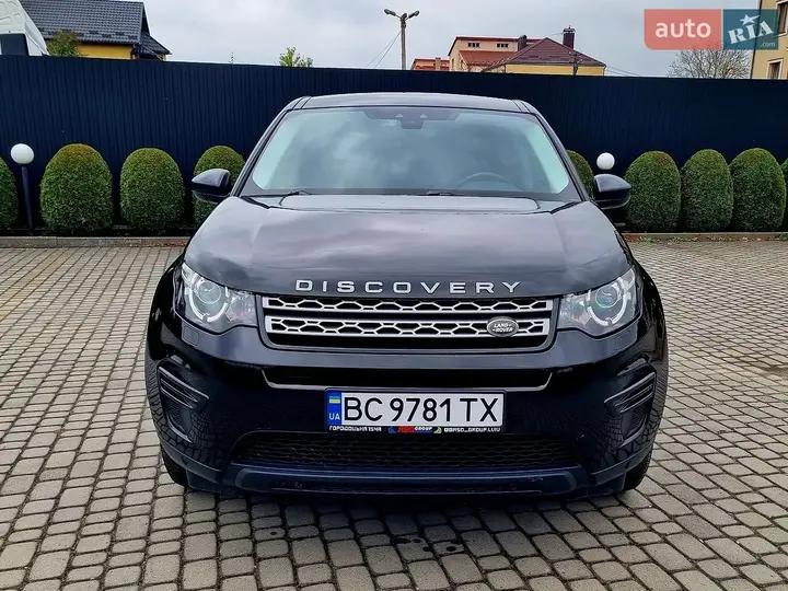 Land Rover Discovery Sport 2016 photo 2