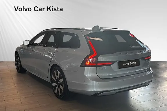 Volvo V90 2026 photo 4