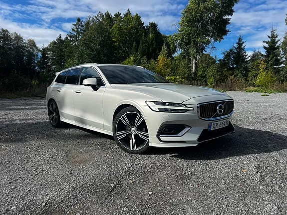 Volvo V60 2019 photo 2