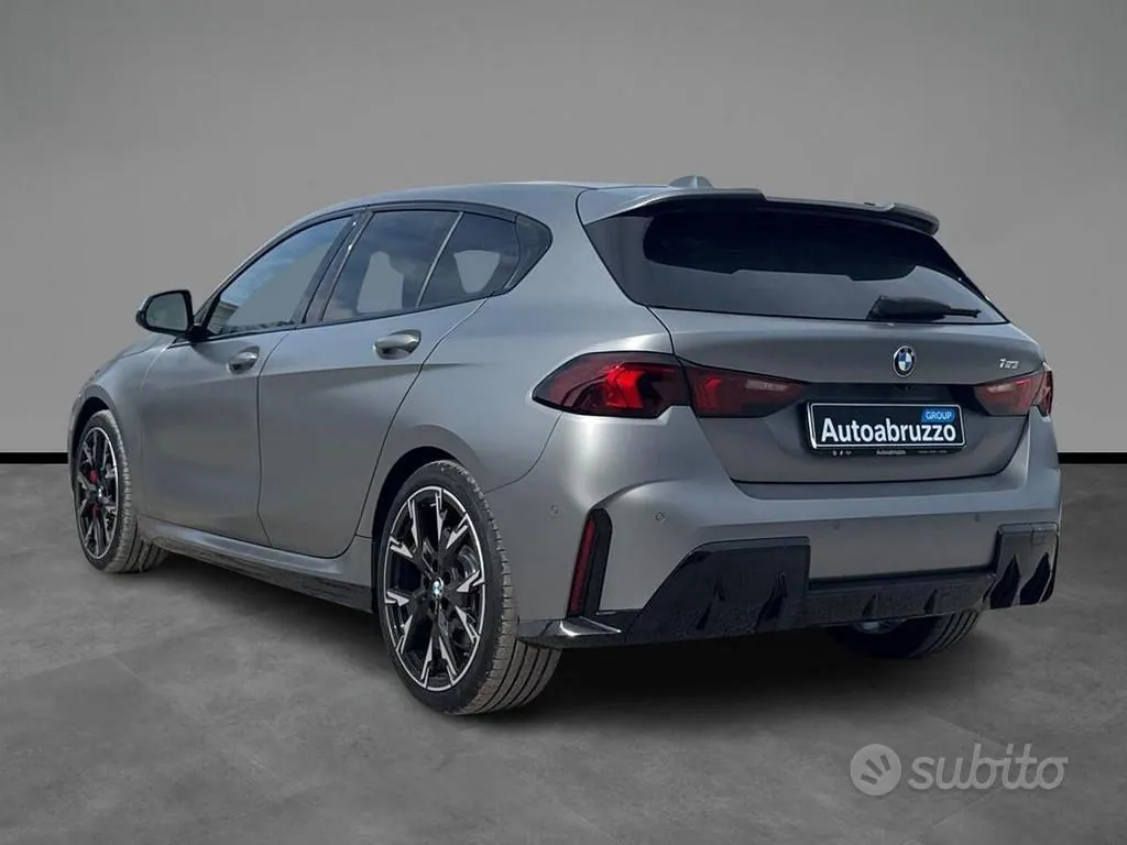 BMW 1 Series 2026 photo 3