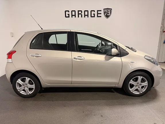 Toyota Yaris 2010 photo 5