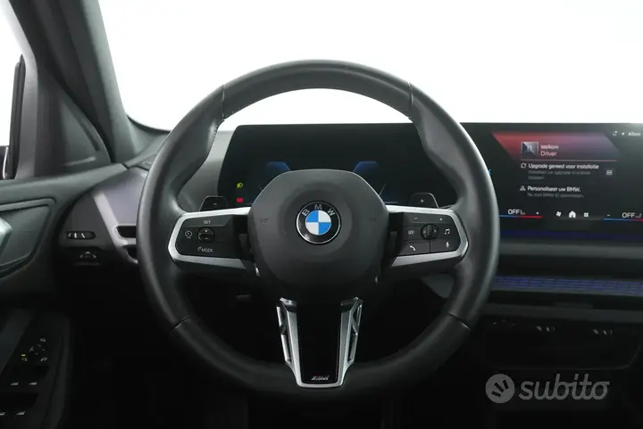 BMW 1 Series 2025 photo 4