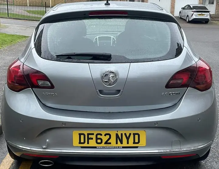 Vauxhall Astra 2013 photo 4