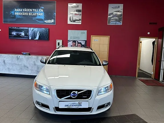 Volvo V70 2009 photo 3
