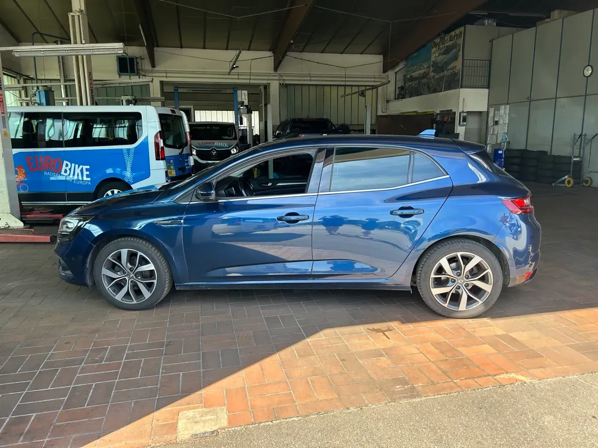 Renault Megane 2018 photo 3