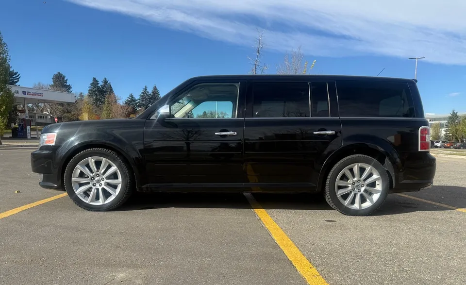 Ford Flex 2011 photo 2