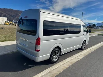 Toyota Hiace 2020 photo 5