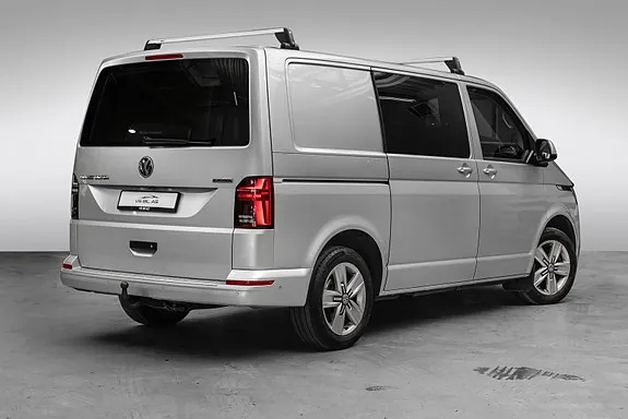 Volkswagen Transporter 2022 photo 2