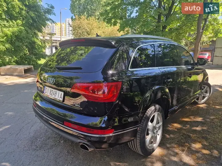Audi Q7 2014 photo 3