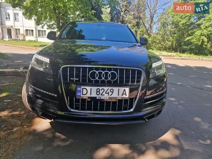 Audi Q7 2014 photo 2