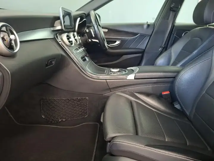 Mercedes-Benz C-Class 2018 photo 5