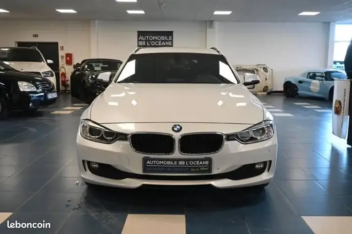 BMW Série 3 2013 photo 2