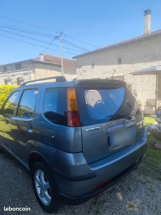 Suzuki Ignis 2005 photo 2