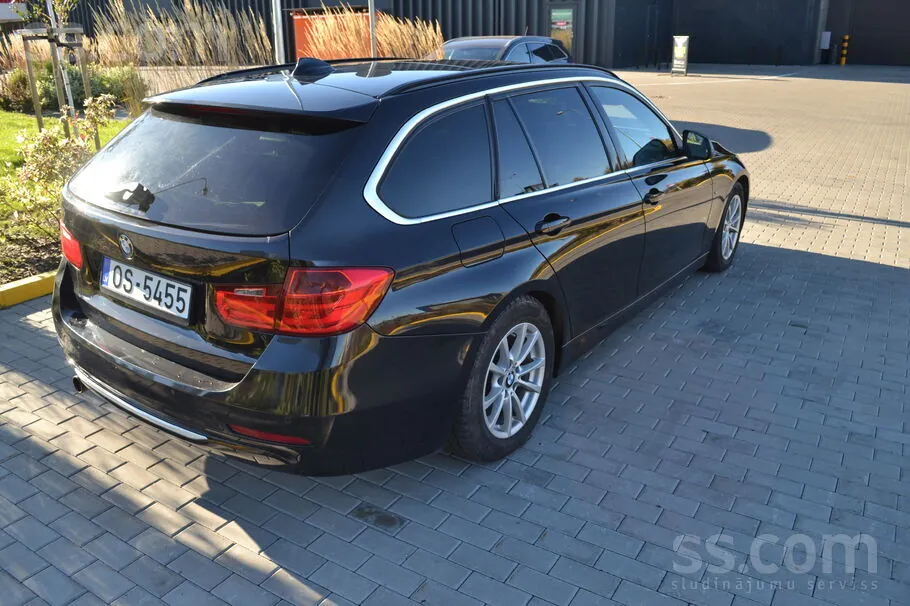 BMW 318 2013 photo 4
